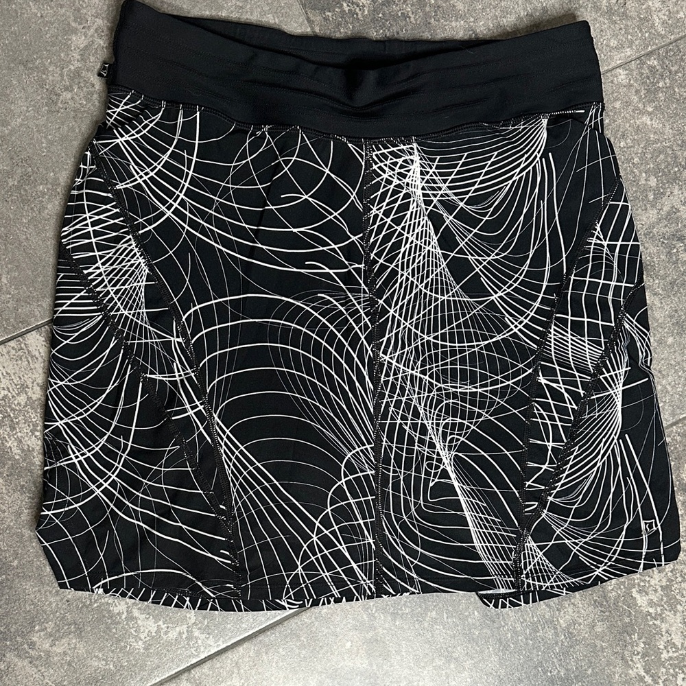 Skirt Sports Black White Athletic Skort Built-In Shorts Women’s Medium